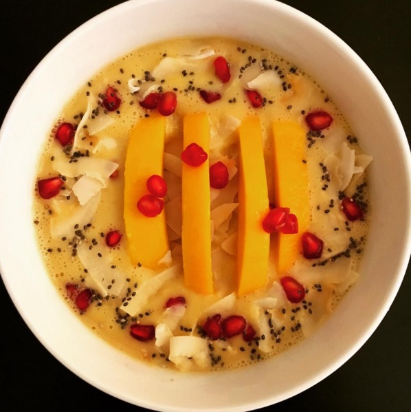 mangoorangebananasmoothiebowl