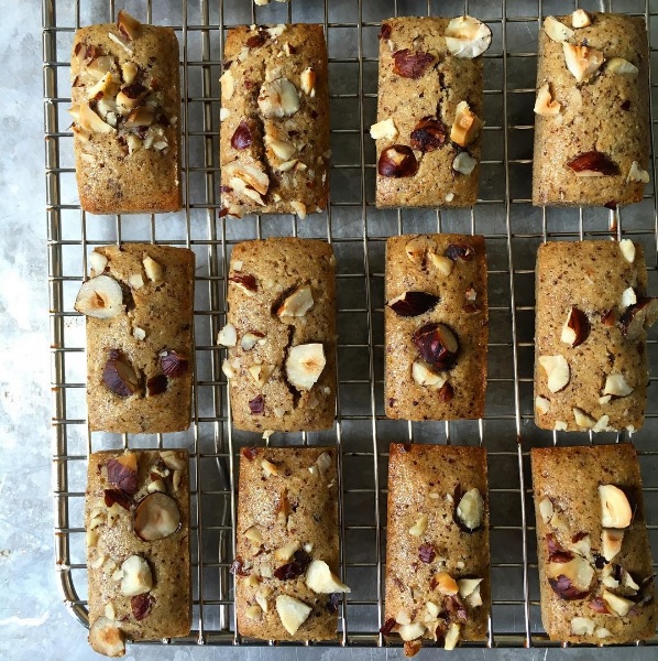 honeyhazelnutfinancier