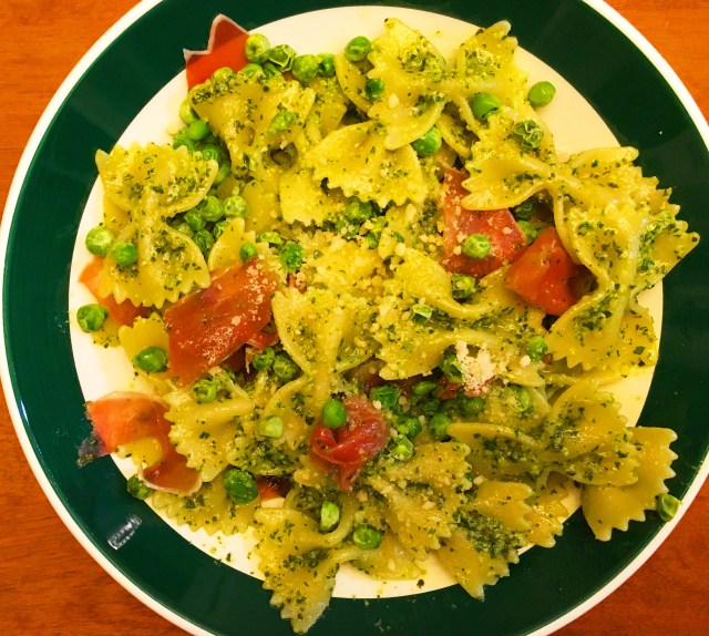 Pesto Pea Prosciutto Pasta