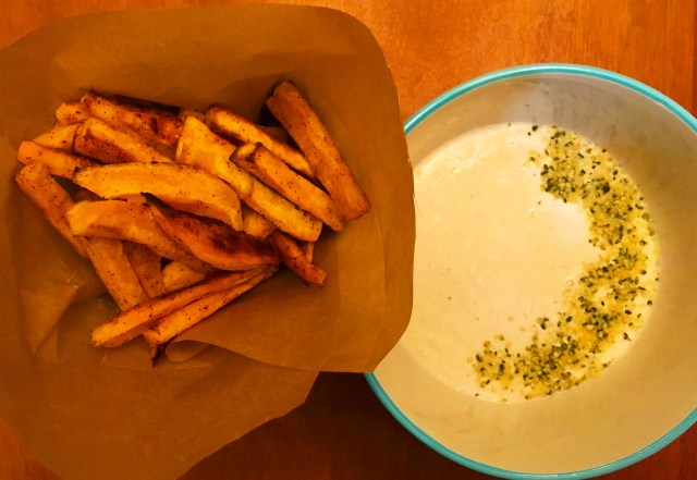 Sweet Potato Fries and Cashew Tahini Dip